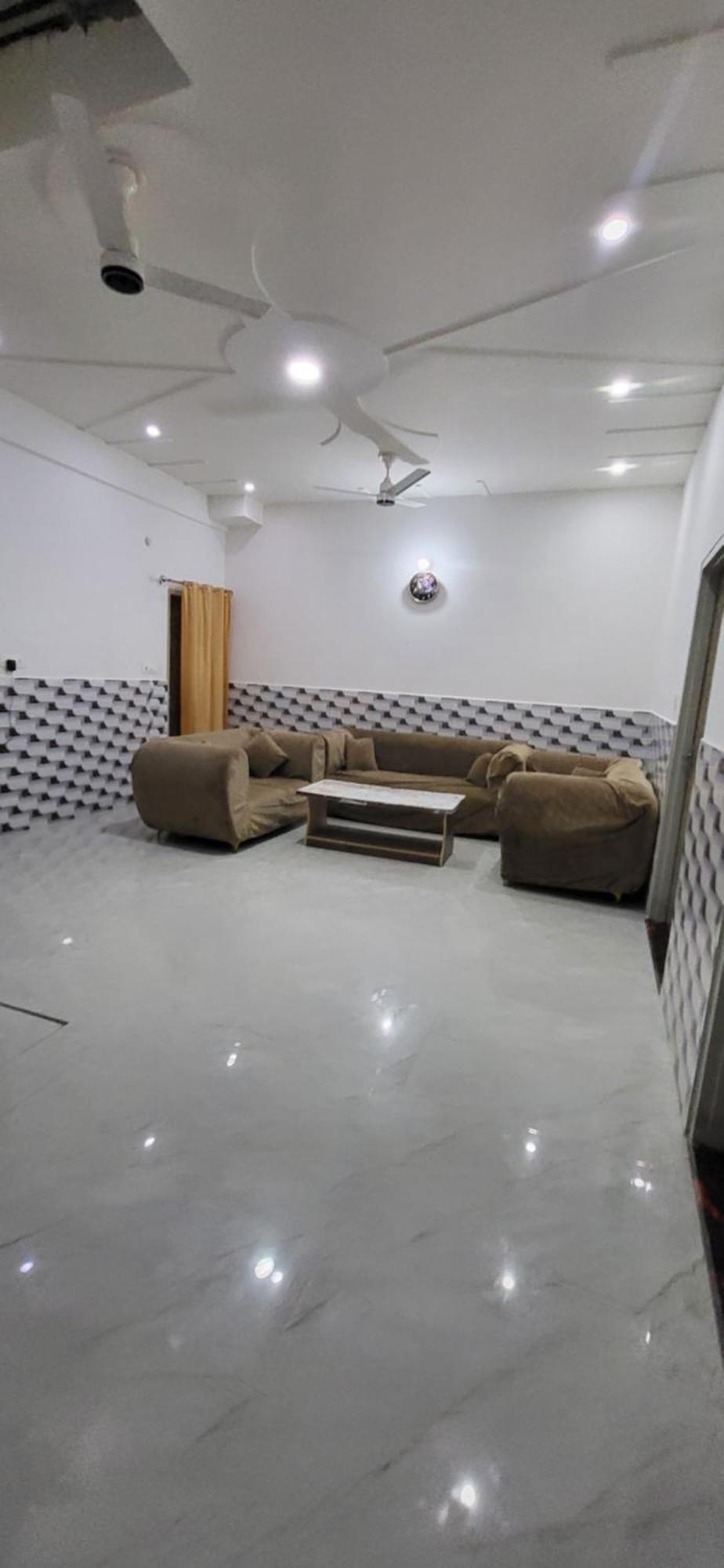 Hotel House Of Krishna Vrindāvan Zewnętrze zdjęcie