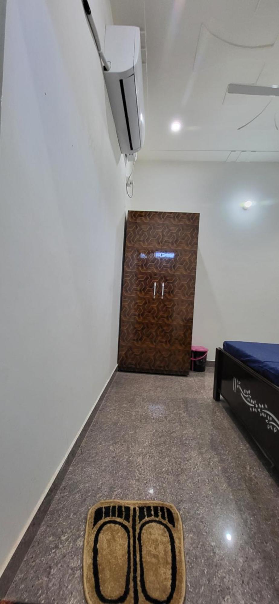 Hotel House Of Krishna Vrindāvan Zewnętrze zdjęcie